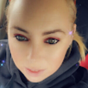 Meet your Posher, Holly